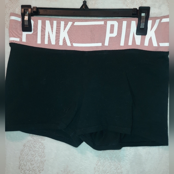 PINK Victoria's Secret Pants - PINK Victoria's Secret Black and Pink Yoga Shorts Size Medium